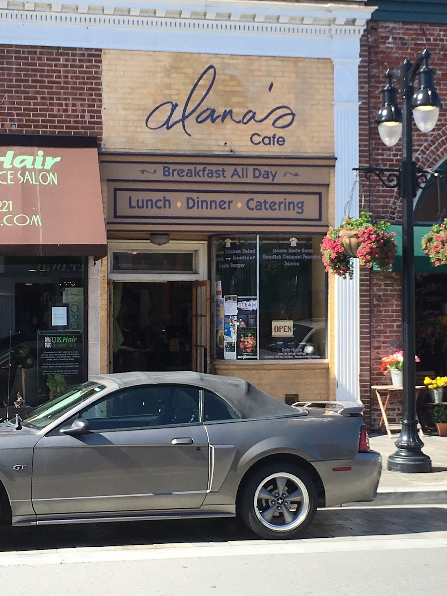 Alana's Cafe